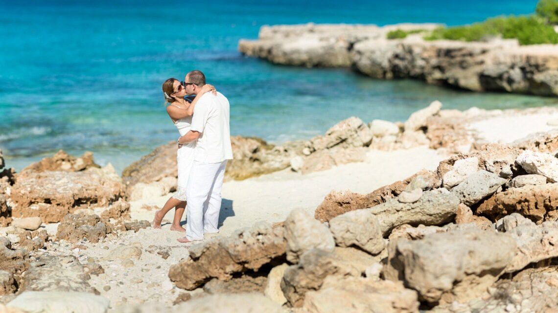 wedding photographers in aruba